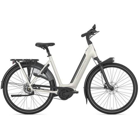 A Gazelle Grenoble C5 leisure bike from 2025.